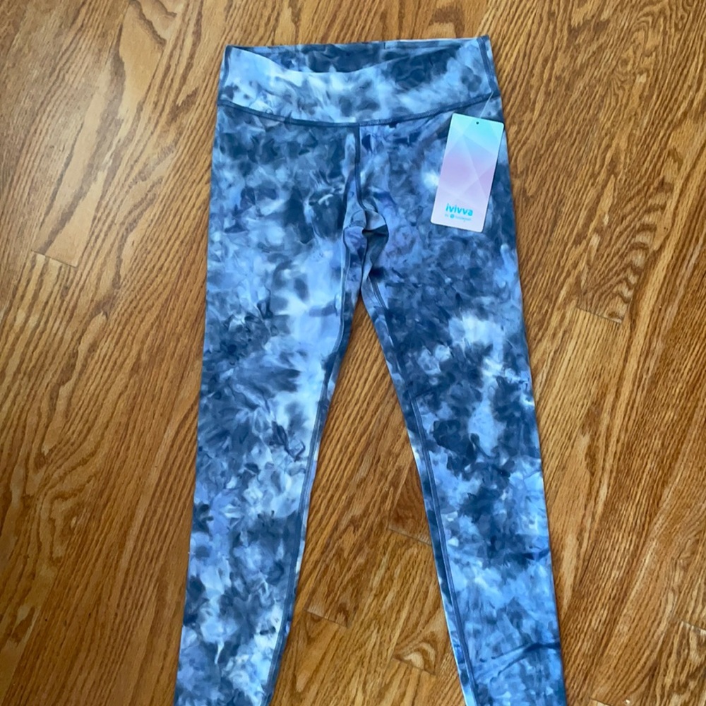 Lululemon Ivivva girls size 12 full length legging